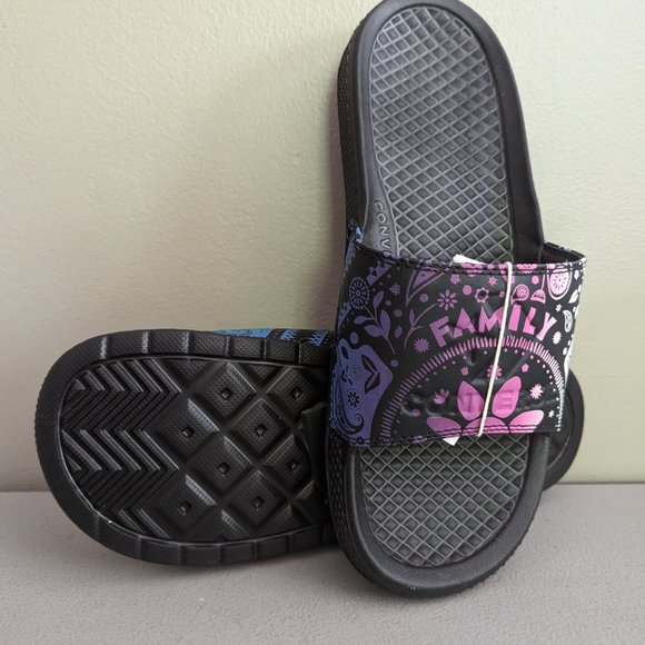 CONVERSE - Family and Unity Slides - Pride Collection 2022 - Picture 8 of 9